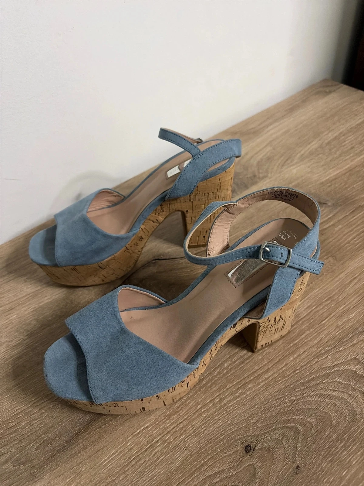 Heeled sandals – photo 2